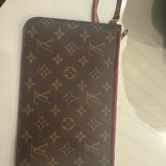 Louis Vuitton LV Monogram Clutch - Picture 1 of 5